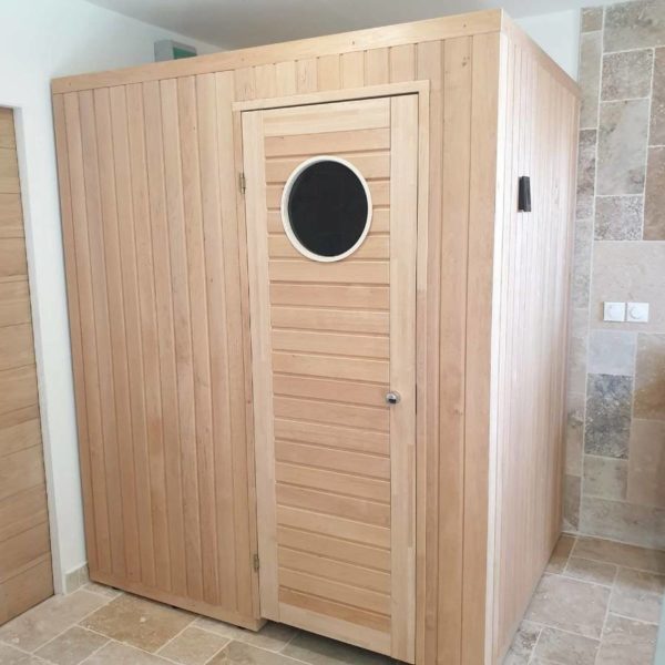 löyly sauna France lambris sauna 15x90 STP pose verticale éclairage sauna
