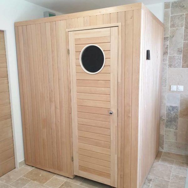 löyly sauna France lambris sauna 15x90 STP pose verticale éclairage sauna